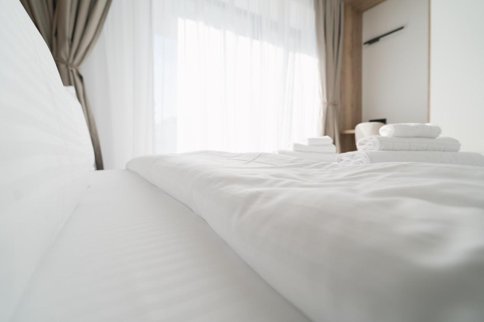 Flow Apartment 1 Bedroom With Parking Cluj-Napoca Exterior photo